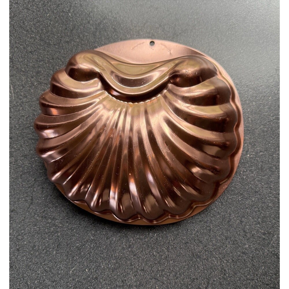 VTG Wear-Ever Wall Hanging Copper Colored Bundt Jello Shell Pan Golden Girls